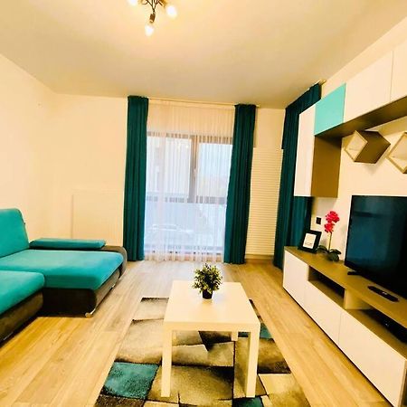 Blue Plaza Studio Apartment Bukares Bagian luar foto