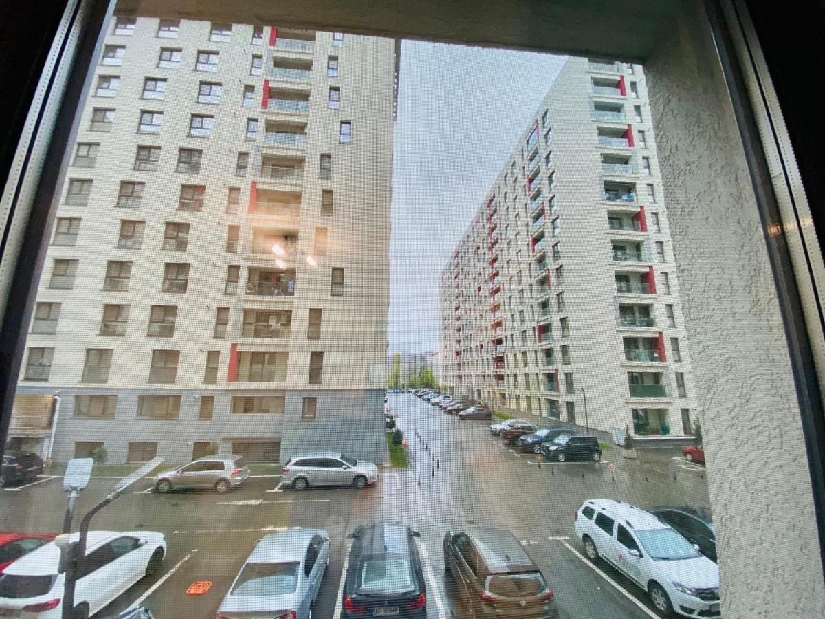 Blue Plaza Studio Apartment Bukares Bagian luar foto